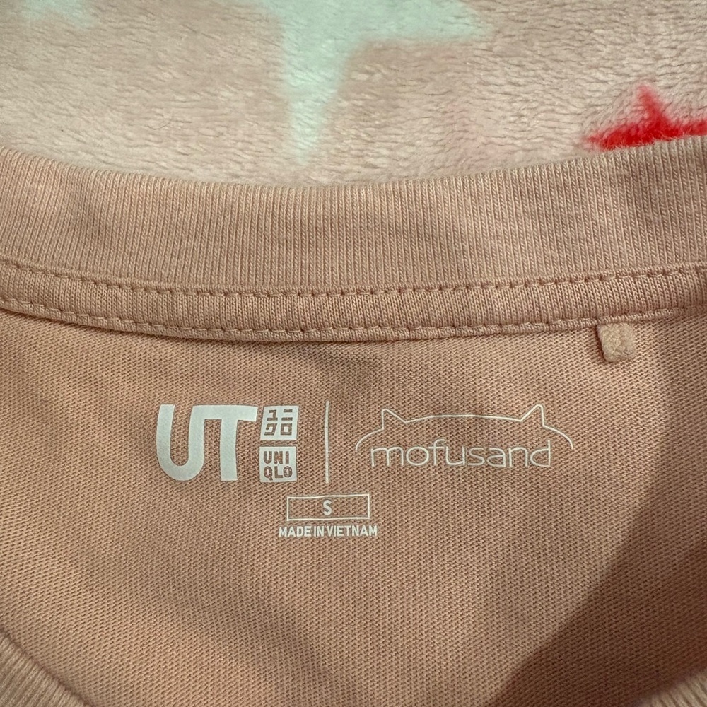 Uniqlo Tee in Light Pink with Fun Graphic - Picture 3 of 3